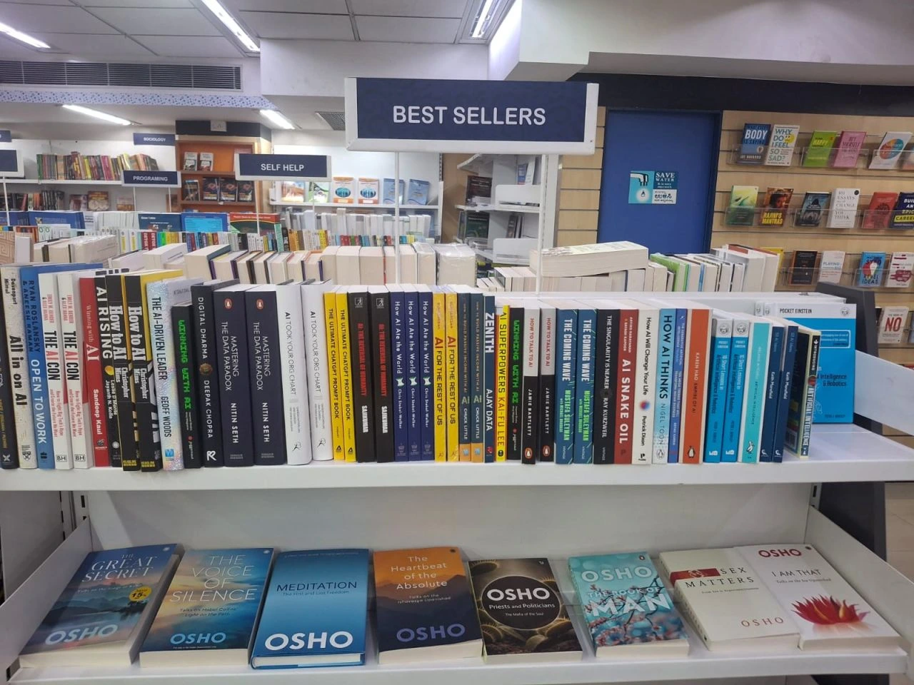 Sketchnote: Winning with AI at Sapna Book Store